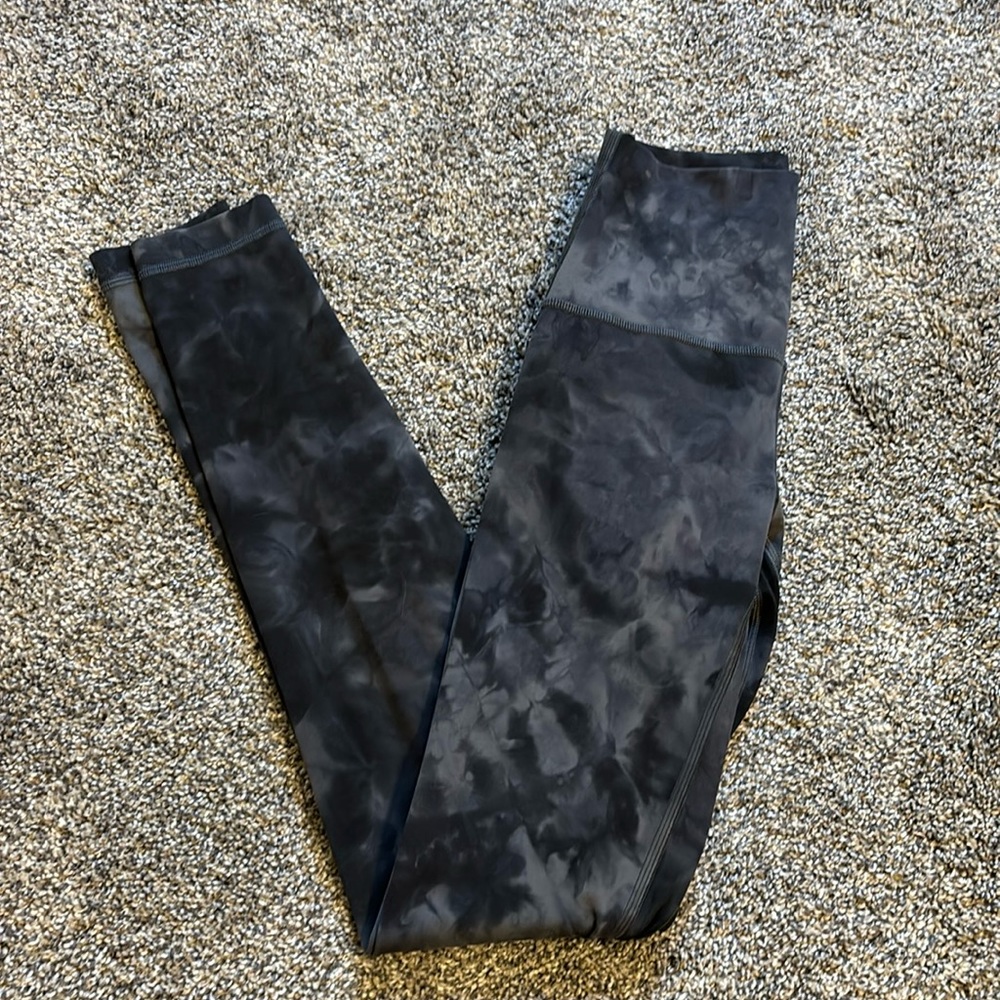 LULULEMON ALIGNS DIAMOND DYE SIZE 2